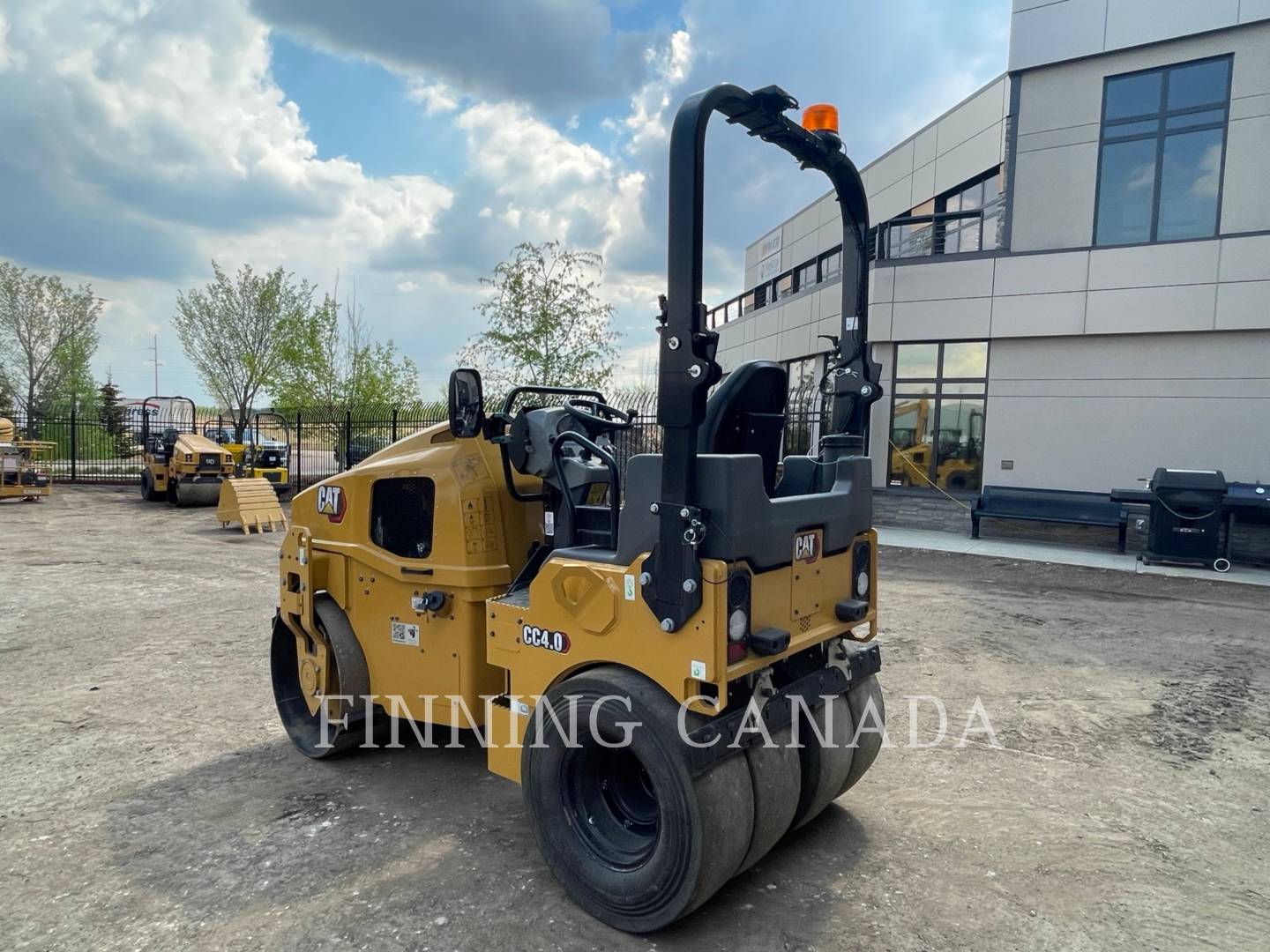 2022 Caterpillar CC4.0-03 Compactor