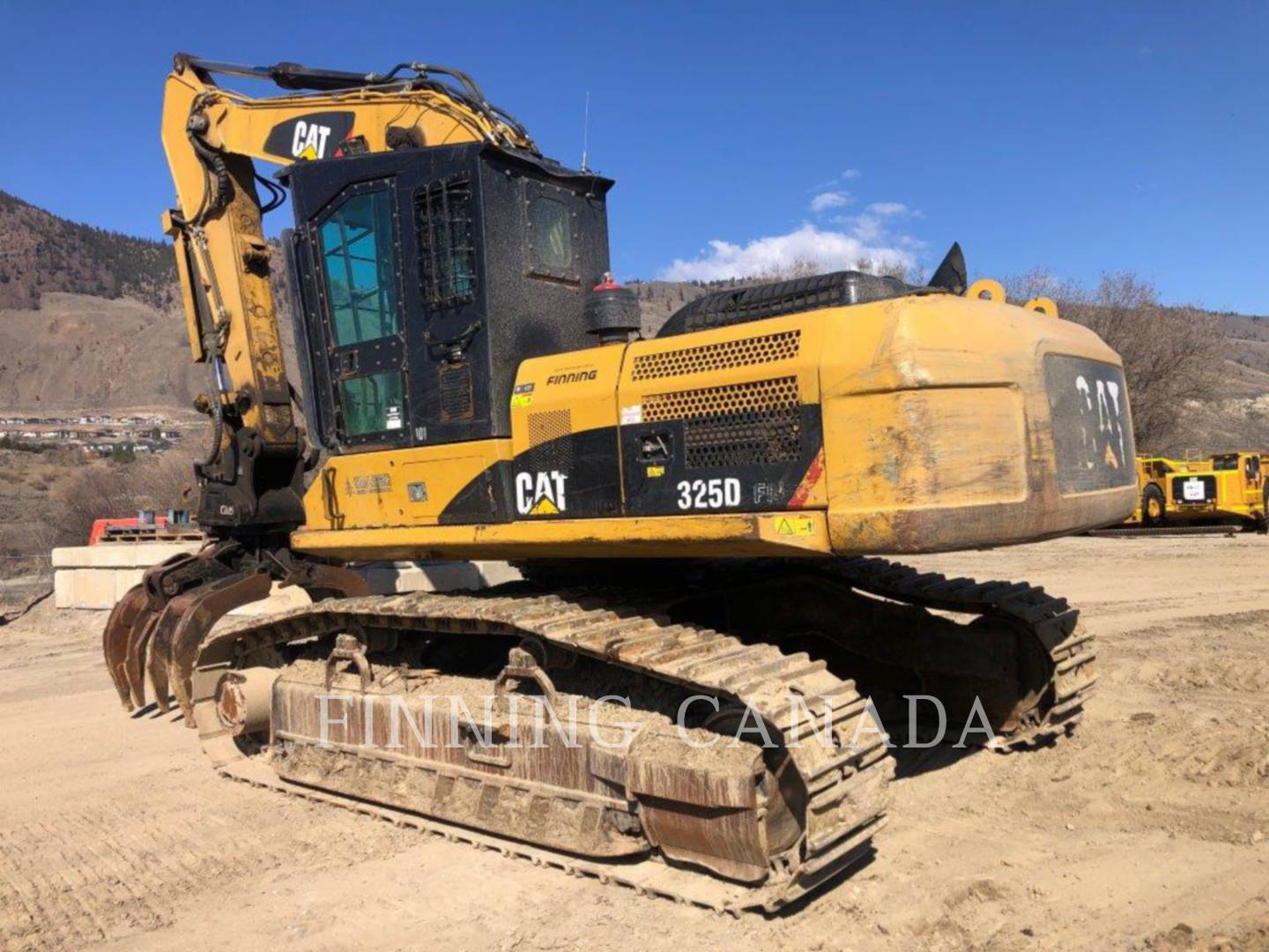 2013 Caterpillar 325D FM Excavator