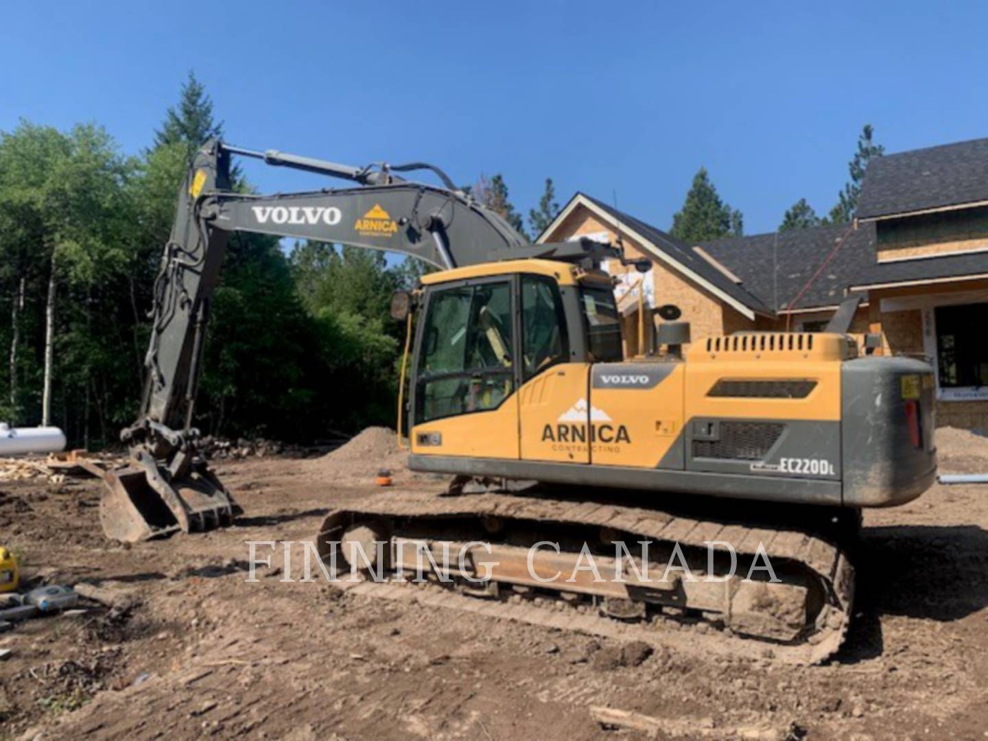 2012 Volvo EC220DL Excavator