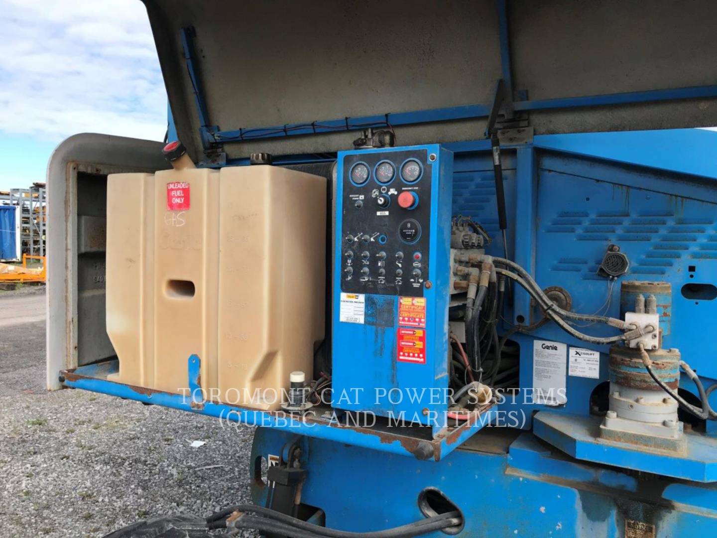 2001 Genie S45 REV3 Lift Truck