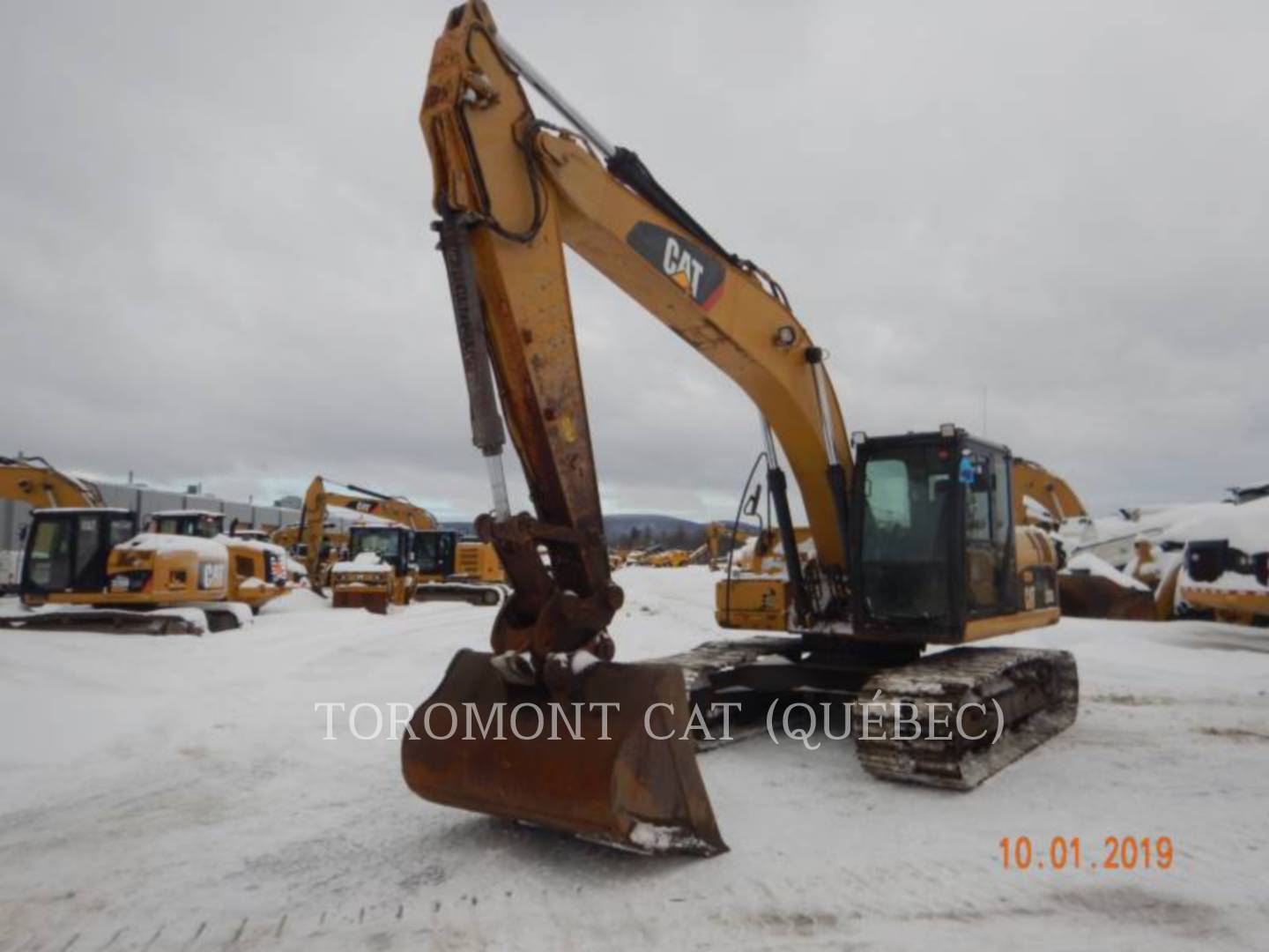 2014 Caterpillar 320DL Excavator