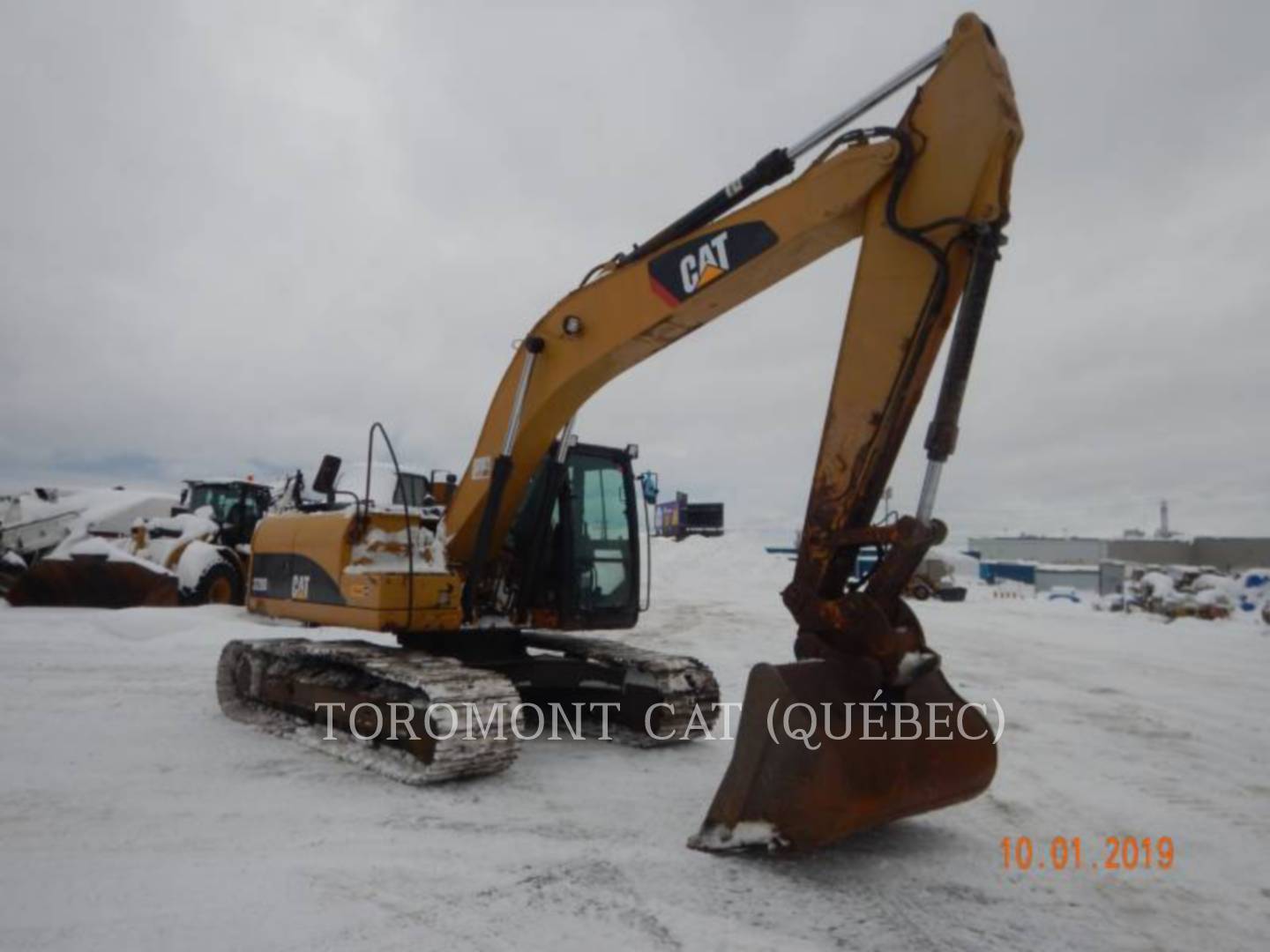 2014 Caterpillar 320DL Excavator