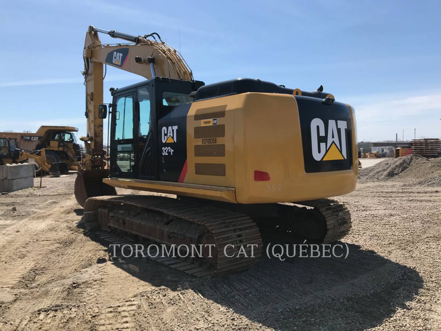 2015 Caterpillar 323FL Excavator