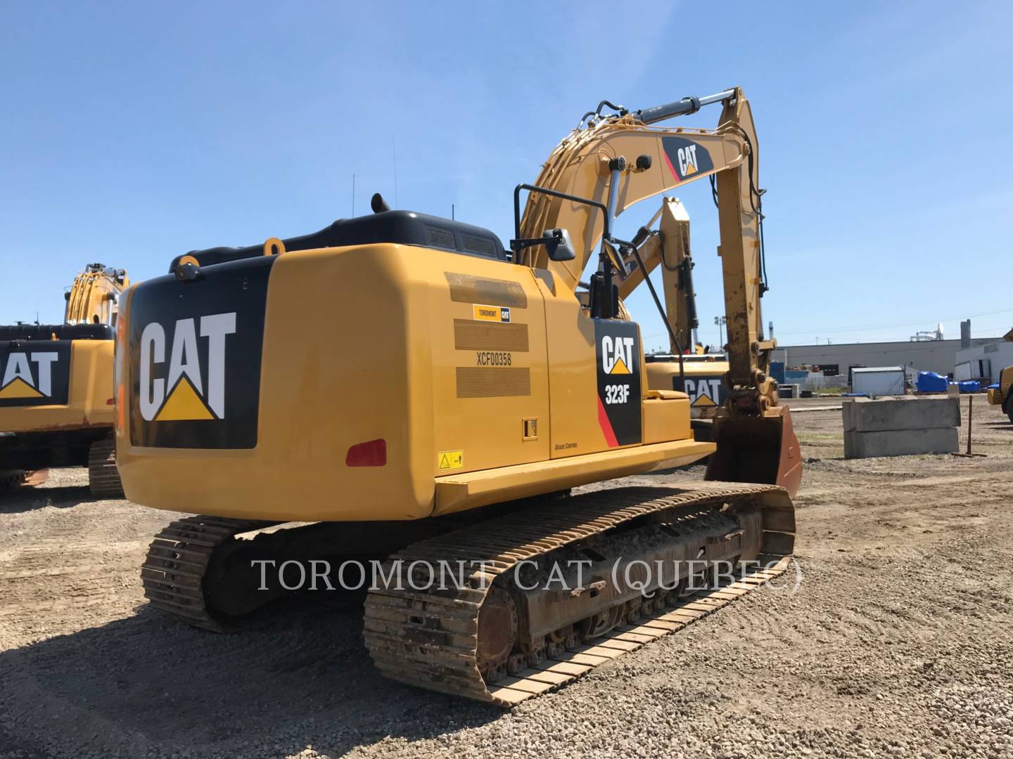 2015 Caterpillar 323FL Excavator