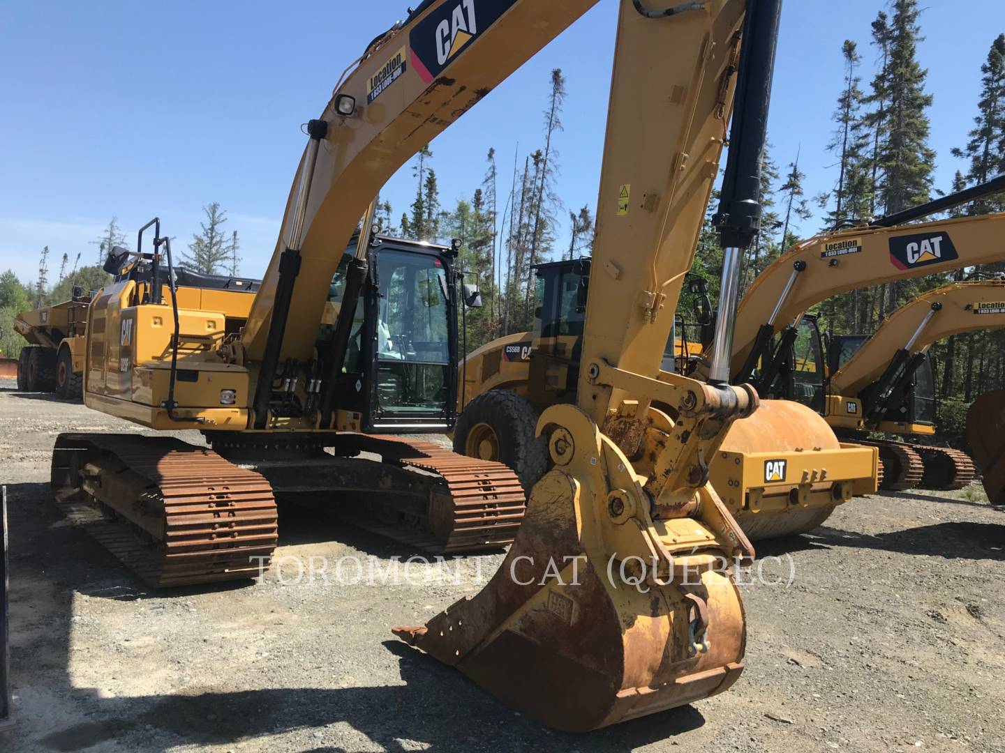 2015 Caterpillar 323FL Excavator