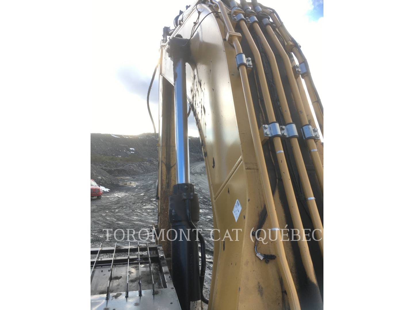 2016 Caterpillar 390FL Excavator