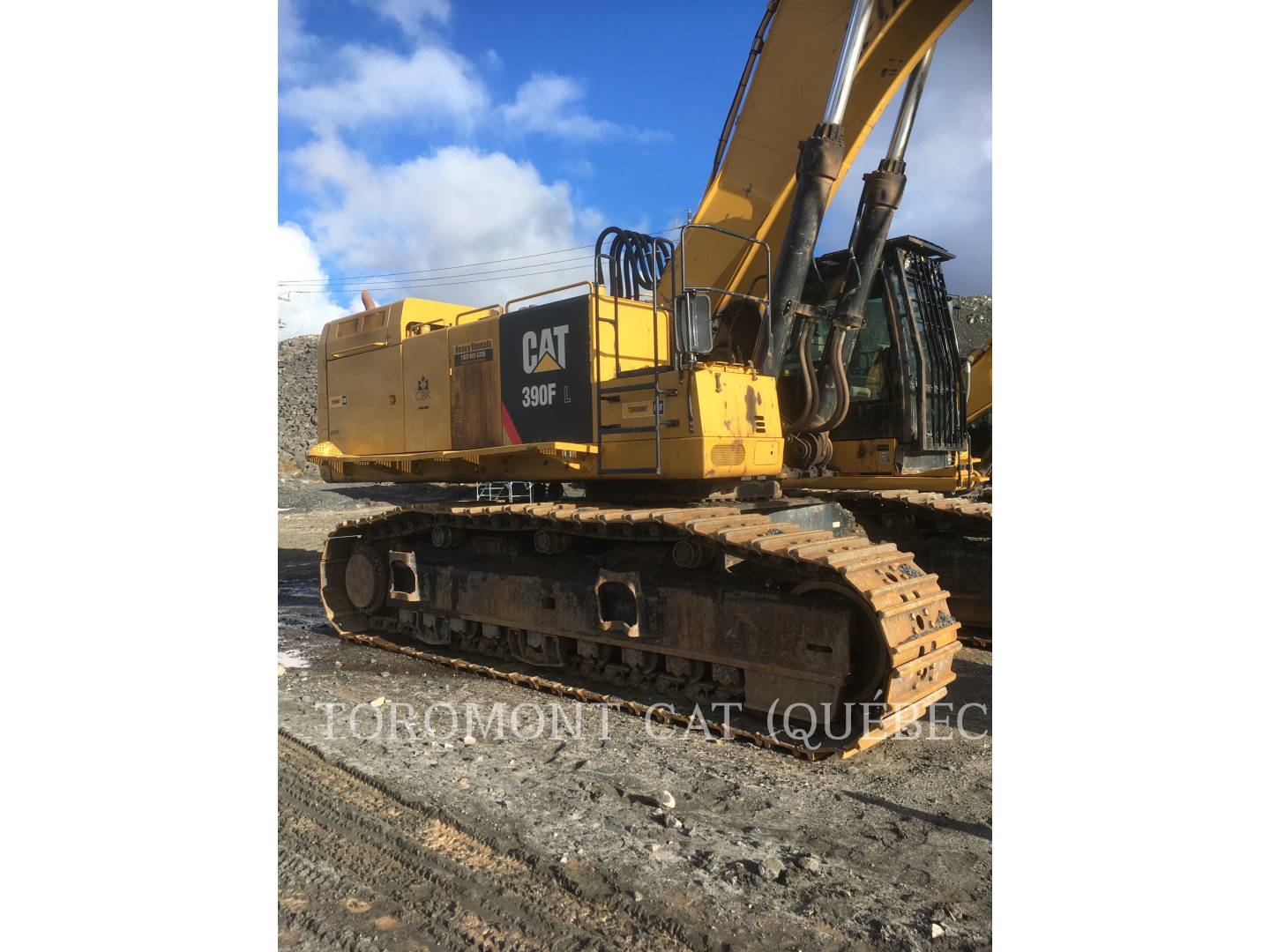 2016 Caterpillar 390FL Excavator