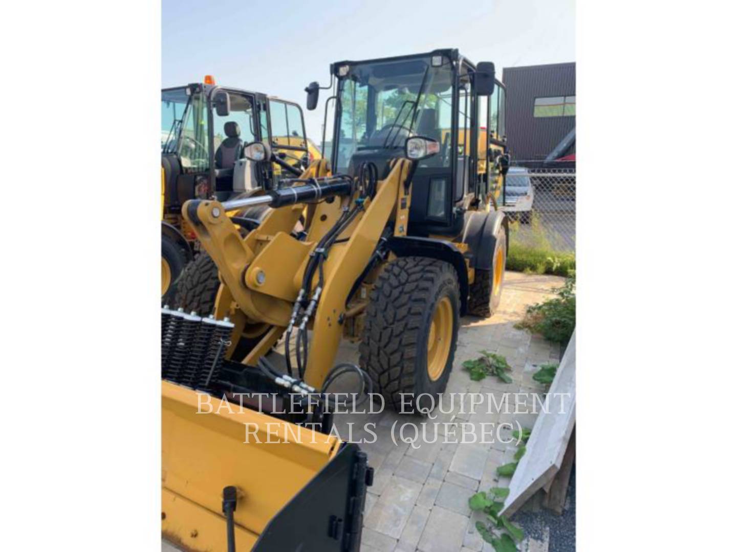 2019 Caterpillar 908M Wheel Loader