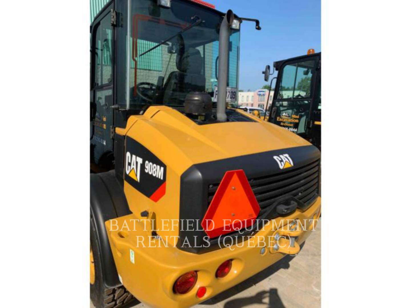 2019 Caterpillar 908M Wheel Loader