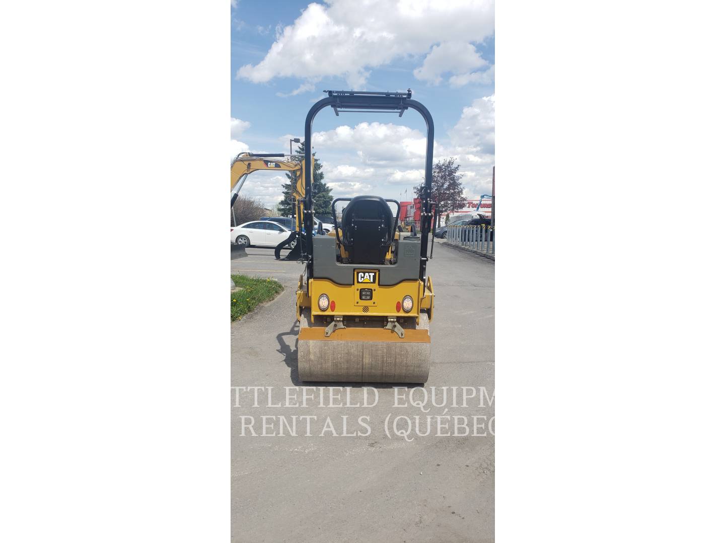 2017 Caterpillar CB24B Vibratory Single