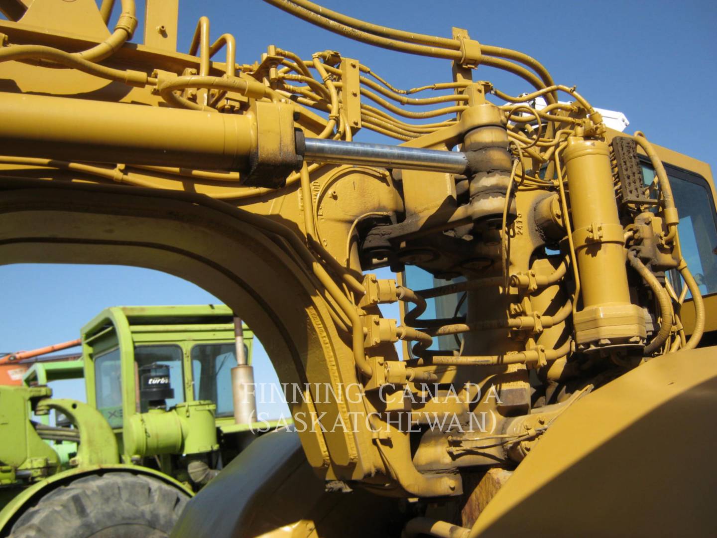 1989 Caterpillar 621E Wheel Tractor